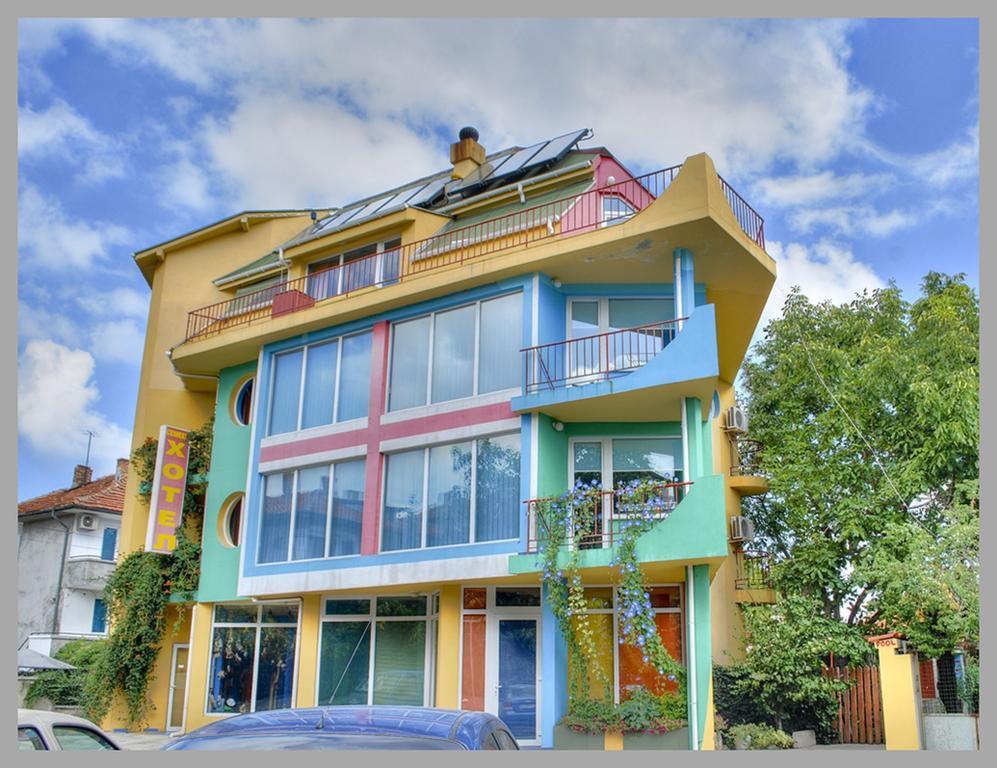 The Colourful Mansion Hotel Ahtopol Exterior photo